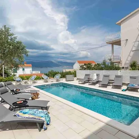 Appartement In Arbanija With Sea View, Terrace, Air Conditioning, Wifi 5139-3 *